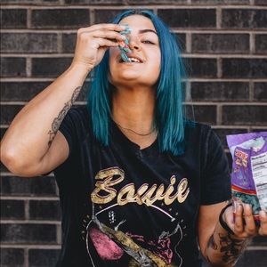 Meet your Posher, Caitlin